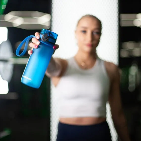 METEOR Bidon Sportowy 500 ml czarno-biały, Kolor: niebieski, Waga: 0.15, 4 zdjęcie