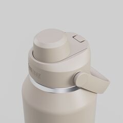 Butelka termiczna CAMELBAK Thrive Chug Insulated SST srebrna