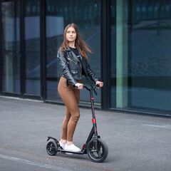 HC300 Red Hulajnoga Z Pompowanym Kołem NILS EXTREME, 4 zdjęcie