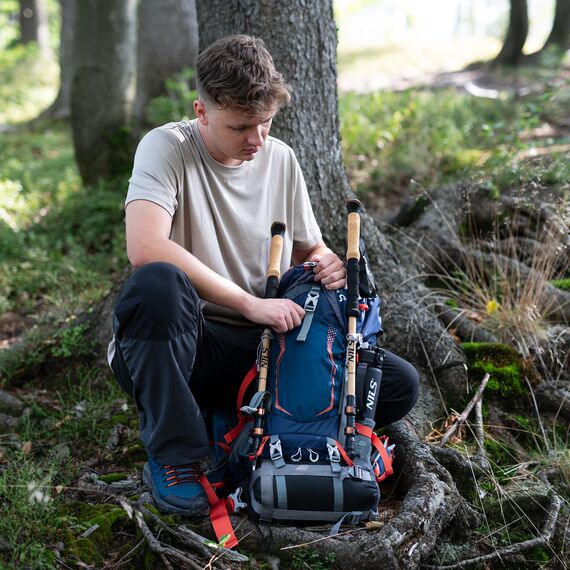 Plecak turystyczny w góry 30+10L  NILS CAMP NORTHLAKE  NC1993 granatowy, Kolor: granatowy, Waga: 0,8, Rozmiar: one size, 9 zdjęcie