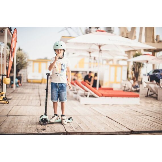 SCOOTANDRIDE Highwaykick 3 LED Hulajnoga ze świecącymi kółkami