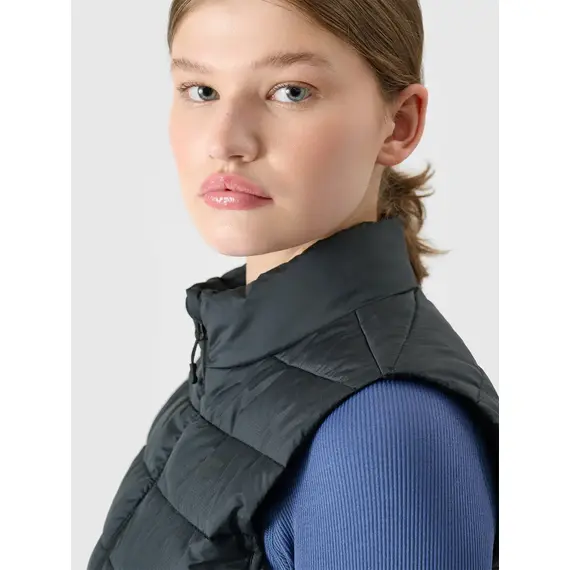 4F kamizelka puchowa z wypełnieniem syntetycznym damska 4FWSS25TVJAF181 czarna, Kolor: czarny, Rozmiar: M, 5 zdjęcie 4F kamizelka puchowa z wypełnieniem syntetycznym damska 4FWSS25TVJAF181 czarna, Kolor: czarny, Rozmiar: M, 5 zdjęcie