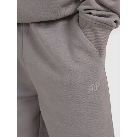 4F spodnie chłopięce z miękkim meszkiem wewnątrz z haftem