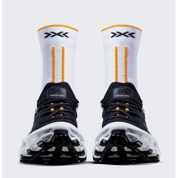 Buty biegowe X-Bionic TERRASKIN X01 X WHITE/X BLACK czarno-białe, Kolor: biały, Rozmiar: 4, 6 zdjęcie Buty biegowe X-Bionic TERRASKIN X01 X WHITE/X BLACK czarno-białe, Kolor: biały, Rozmiar: 4, 6 zdjęcie