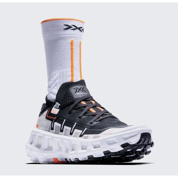 Buty biegowe X-Bionic TERRASKIN X01 X WHITE/X BLACK czarno-białe, Kolor: biały, Rozmiar: 4, 2 zdjęcie Buty biegowe X-Bionic TERRASKIN X01 X WHITE/X BLACK czarno-białe, Kolor: biały, Rozmiar: 4, 2 zdjęcie