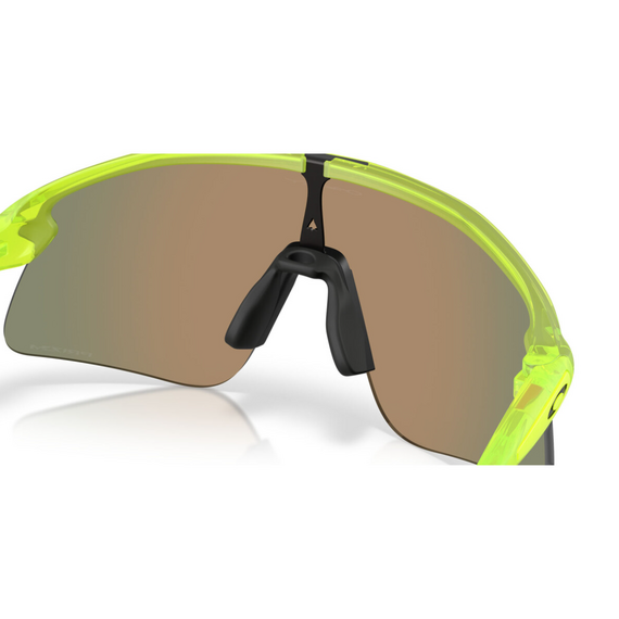 OAKLEY okulary przeciwsłoneczne z pokrowcem Stunt Devil S Matte Uranium w/Prizm Ruby