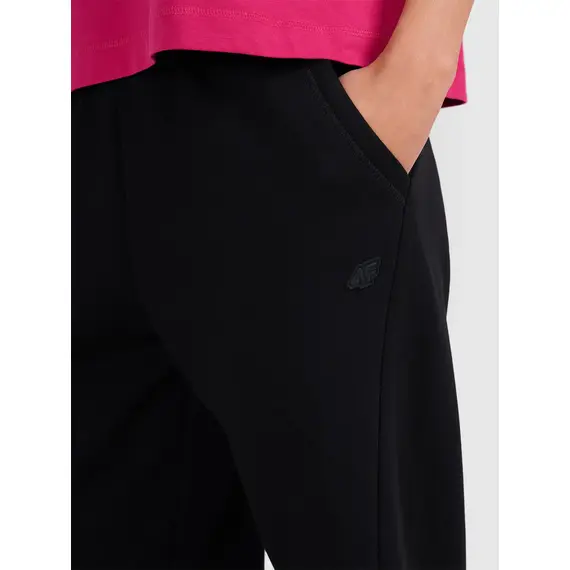 4F spodnie typu jogger z ozdobnymi przeszyciami 4FWAW25TTROF1205 czarne, Kolor: czarny, Rozmiar: XL, 5 zdjęcie