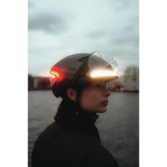 ABUS kask rowerowy z inteligentnym oświetleniem HYP-E ACE szary, Kolor: szary, Rozmiar: S, 4 zdjęcie