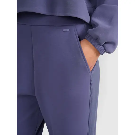 4F spodnie dresowe damskie z kieszeniami 4FWAW25TTROF1180 niebieskie, Kolor: niebieski, Rozmiar: M, 5 zdjęcie