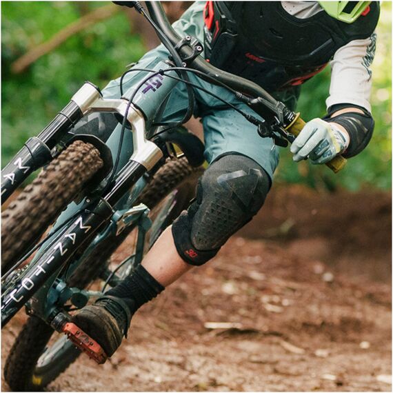 LEATT Ochraniacze kolan dziecięce Knee Guard 3DF 5.0 Evo EXT Junior, Kolor: czarny, Rozmiar: one size, 4 zdjęcie