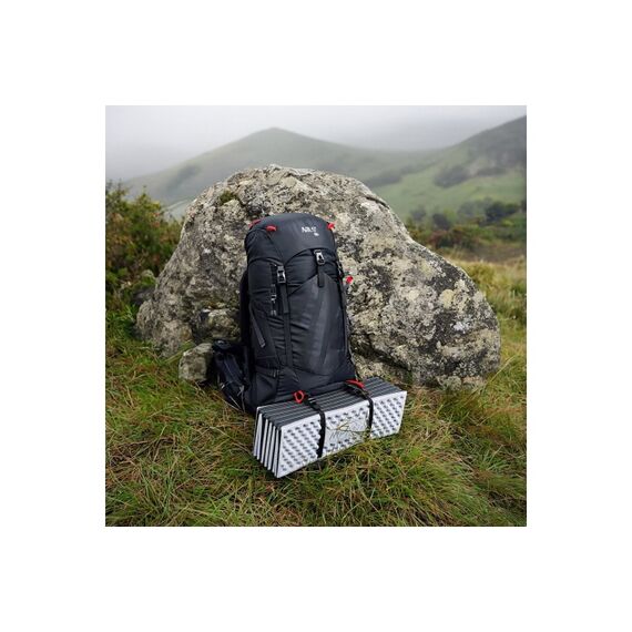 NILS CAMP NC17103 KARIMATA SKŁADANA TURYSTYCZNA Z PODBICIEM ALUMINIOWYM + XPE 195 CM CZARNA, Kolor: czarny, Rozmiar: one size, 5 zdjęcie